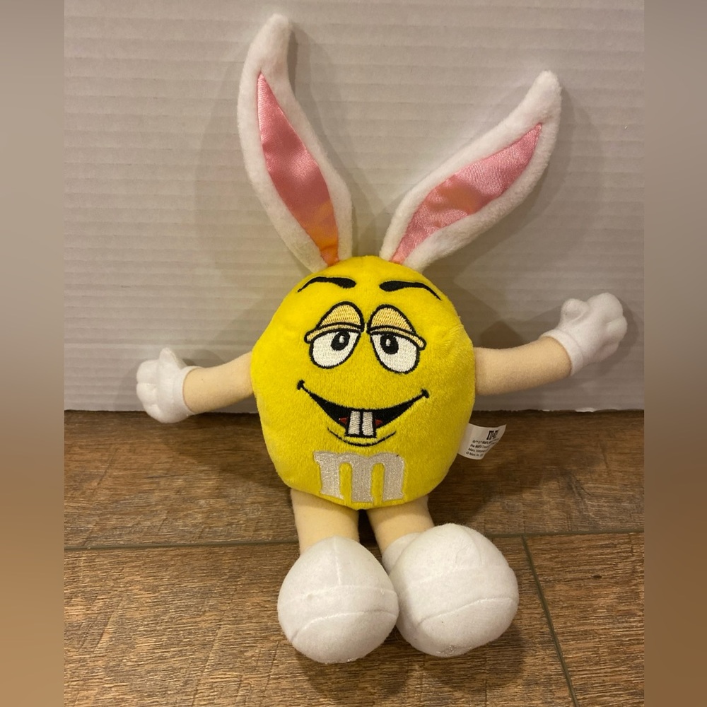 Yellow M&M  Easter Bunny Plush 2007 10.5” Mars Inc